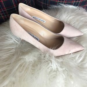 SALE❗️MANOLO BLAHNIK suede low heels- size 7.5